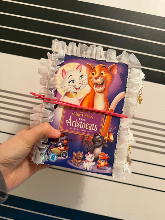 Kidnapped Rich Cats Journal